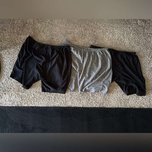 just be Pants - Women’s 3 pairs of shorts - Black & Gray